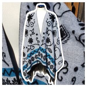 BLACK, WHITE, GREY & BLUE REVERSIBLE BLANKET SHAWL SOFT GIRL ESTHETIC SNUGGLY